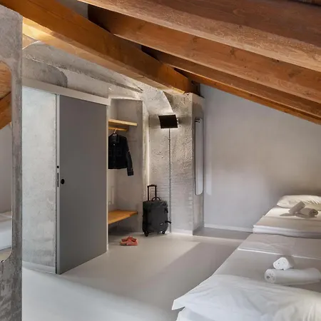 Auberge de jeunesse Combo