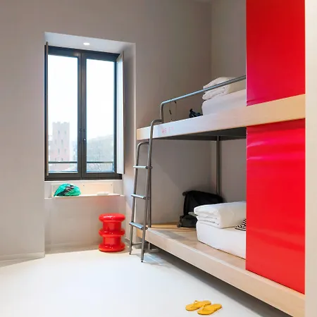 Hostel Combo