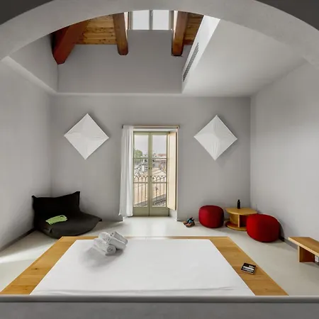 Hostel Combo